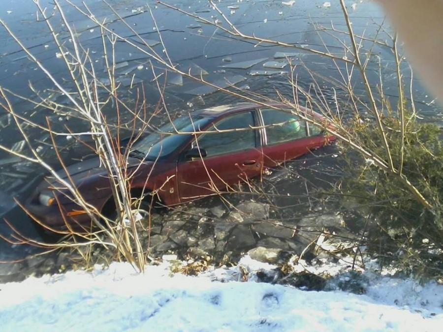 Hannah+Johnson+%2810%29+experienced+the+dangers+of+icy+roads+first-hand+when+her+car+went+into+Fountain+Lake+on+her+way+to+school.+Johnson+was+safe.