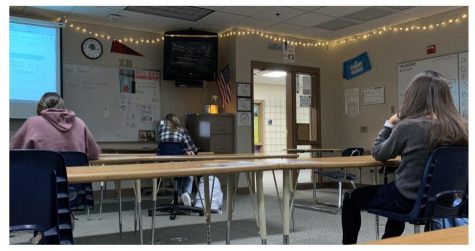 Students are sitting six feet apart from others while at school in accordance with recommendations set by the state. However, students have shifted to Virtual Hybrid learning and with all the changes to learning this year, it has had major effects on students. 