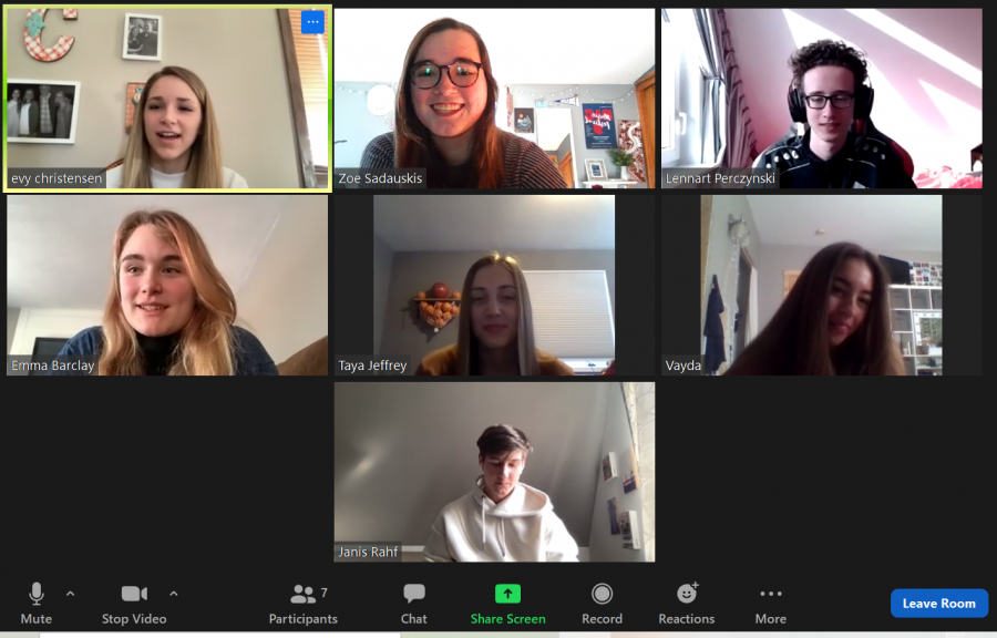 Evy Christensen (12), Zoe Sadauskis (12), Emma Barcley (12), Taya Jeffery (11), and Vayda Stadheim (11) are partaking in a virtual conversation with two german students via Zoom. The students broke out into different break out rooms to further discuss more refined topics and current events. 
