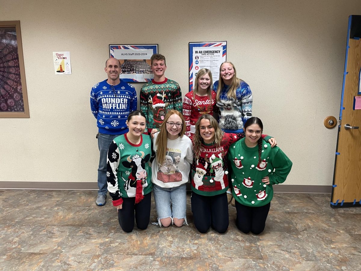 Kevin Gentz's Calculus class (ugly sweaters)